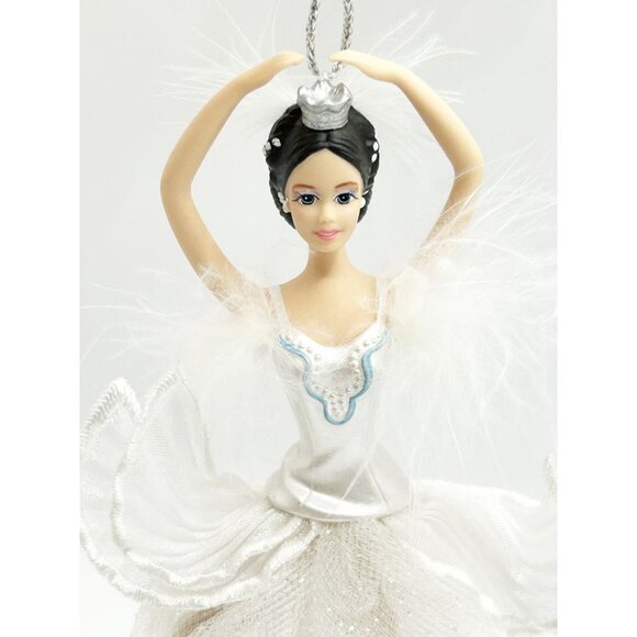 Vintage 1998 AVON Barbie Swan Lake Queen Porcelain Ornament - Picture 7 of 7